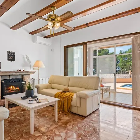 Vila Chaniris - Plusholidays *
