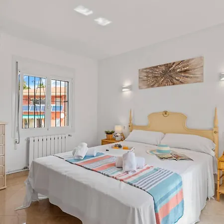 Вилла Chaniris - Plusholidays Casas de Torrat