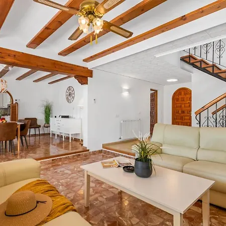 Chaniris - Plusholidays Casas de Torrat