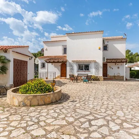 Chaniris - Plusholidays *