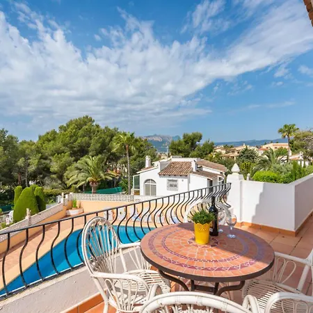 Chaniris - Plusholidays *