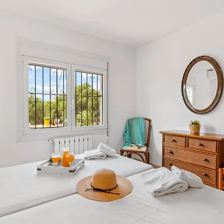 Chaniris - Plusholidays Villa Calp