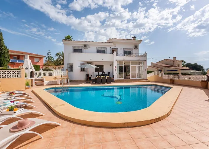 Chaniris - Plusholidays