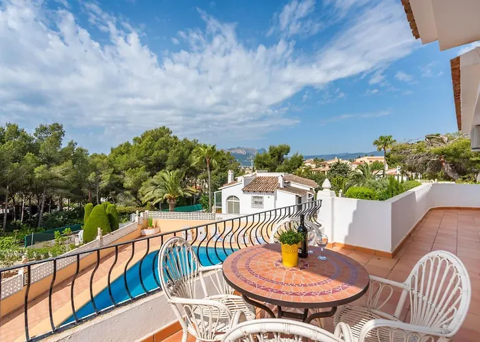 Chaniris - Plusholidays *