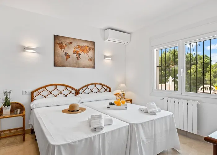 Villa Chaniris - Plusholidays Casas de Torrat